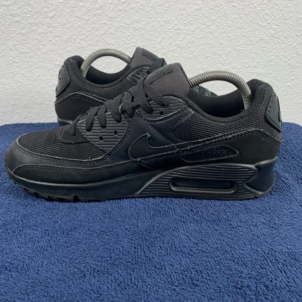 Nike good gently